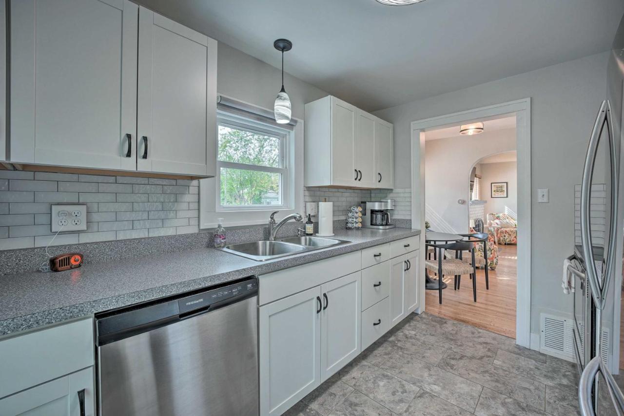 Benton Harbor Gracie Cottage With Hot Tub And Yard! Экстерьер фото